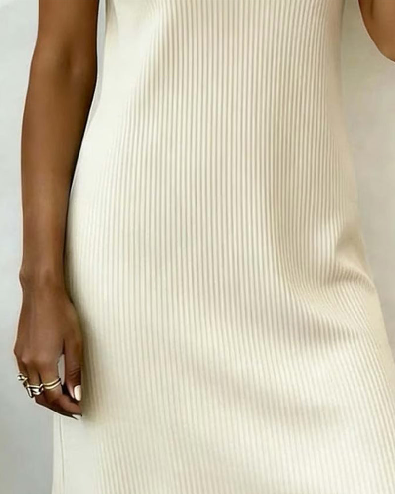 Elegant Round Neck Buttoned Straight Dress